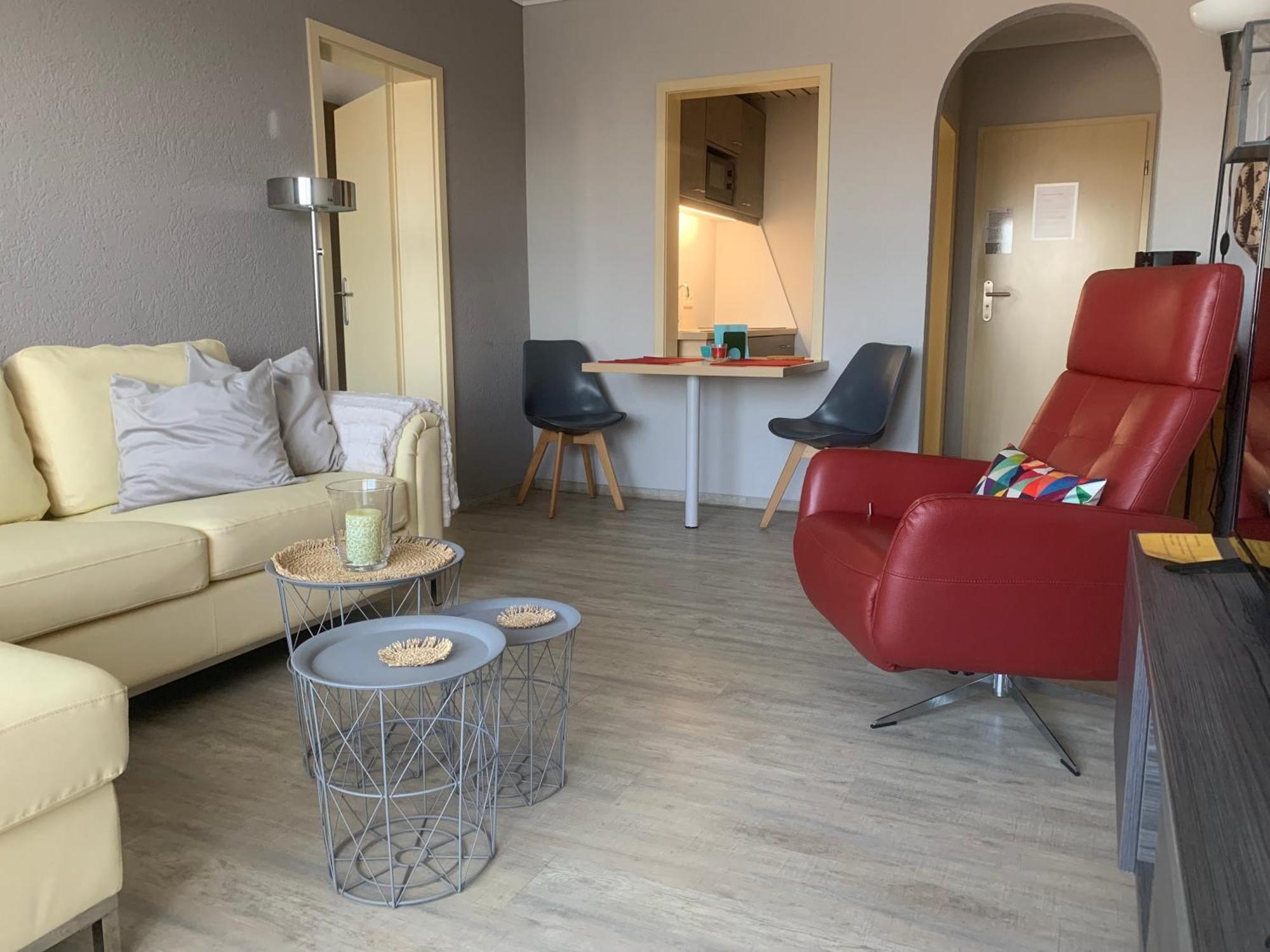 Fi-Suiten Waldeck  Luaran gambar