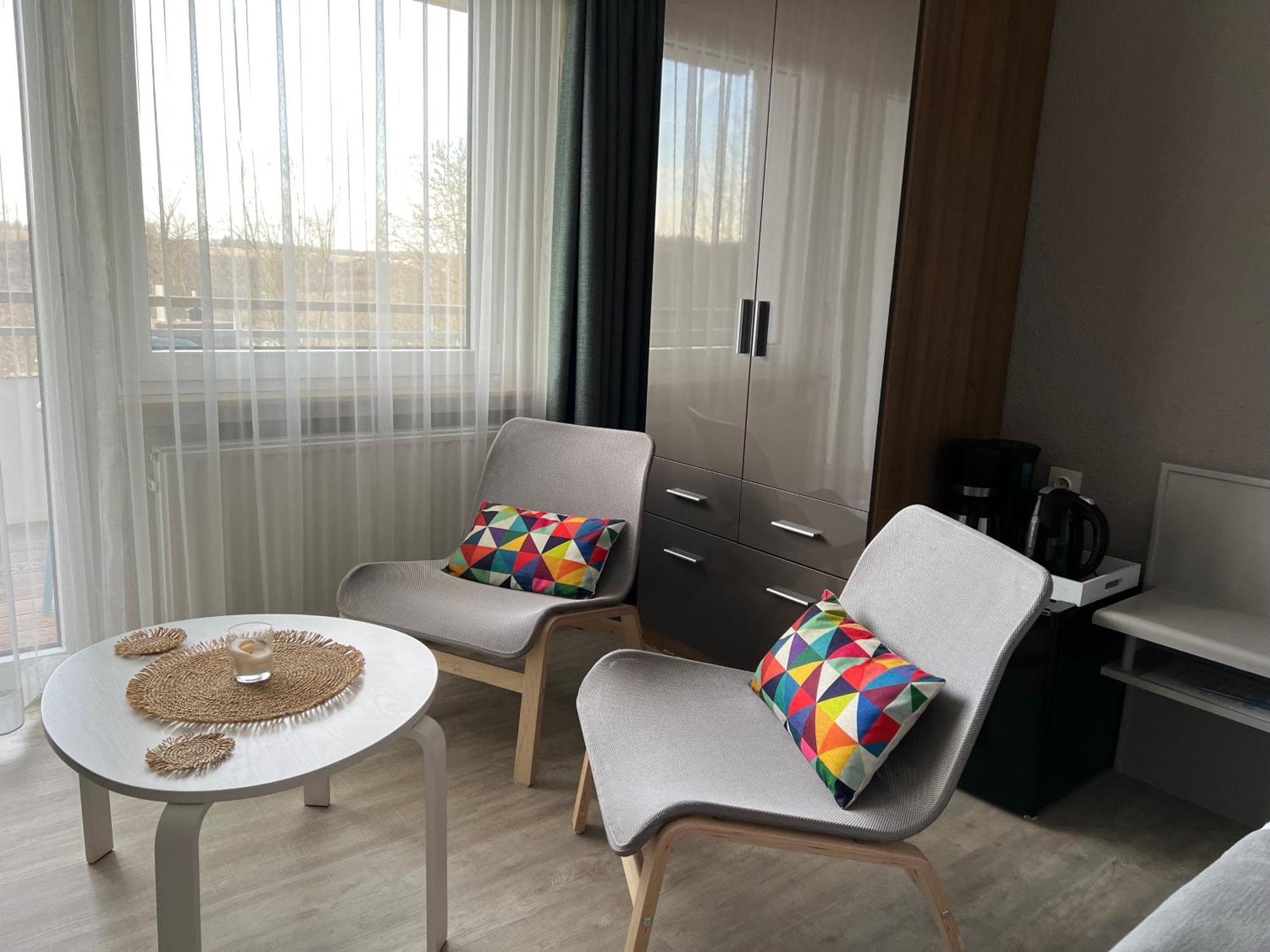 Fi-Suiten Waldeck  Luaran gambar