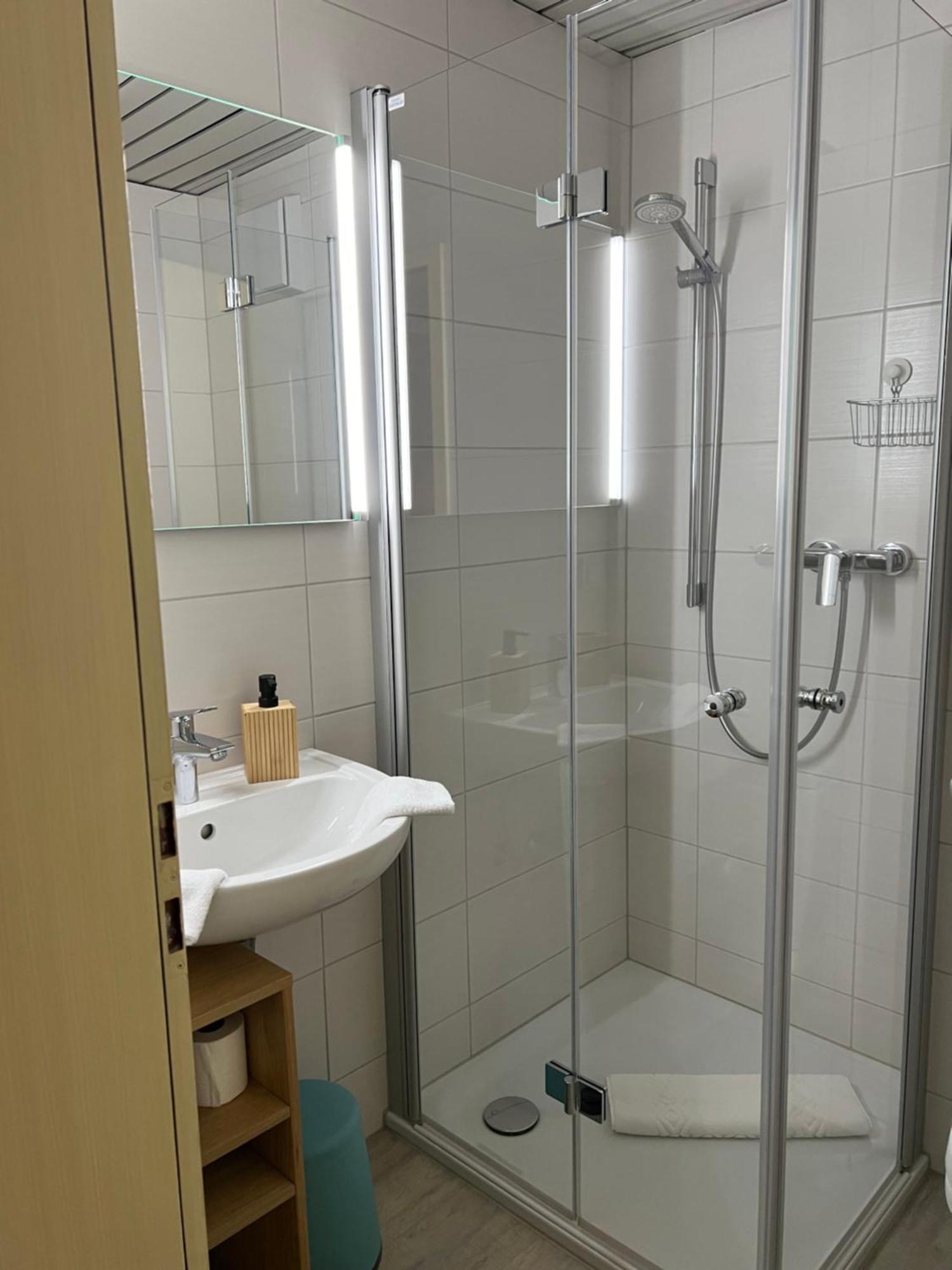 Fi-Suiten Waldeck  Luaran gambar