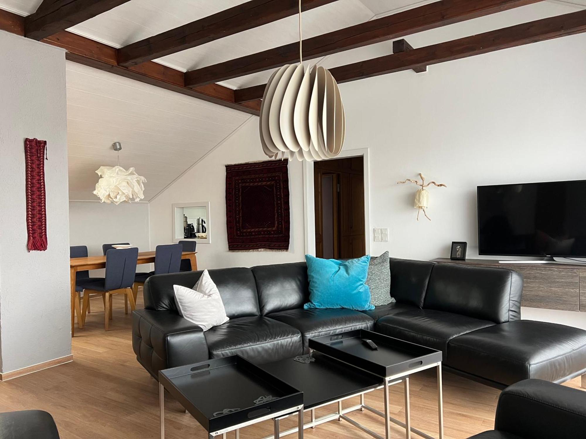 Fi-Suiten Waldeck  Luaran gambar